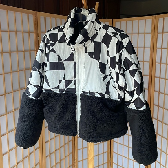 NWOT BEACHRIOT Lily Jacket- 70’s Geo - Picture 3 of 7